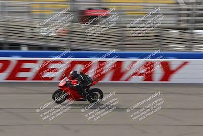 media/Mar-19-2022-Fastrack Riders (Sat) [[4e7522d738]]/Level 3/Finish Line/